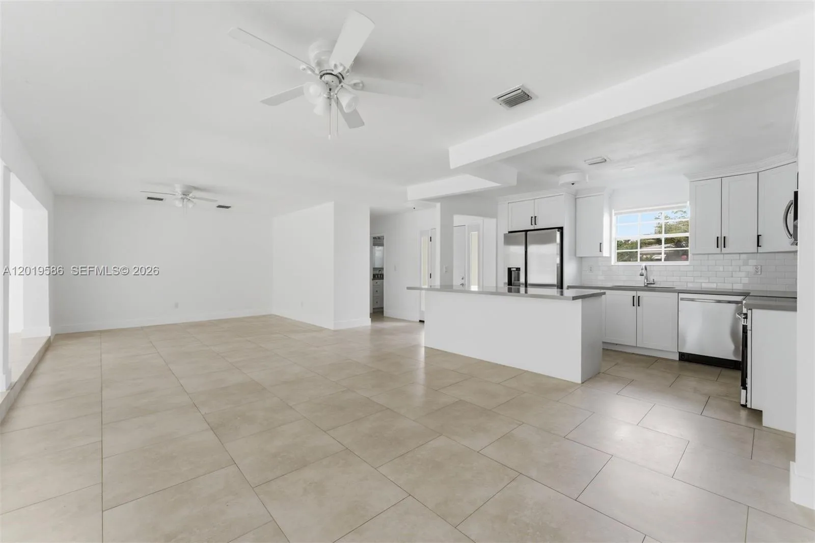 14731 NE 8th Ct, Miami, FL 33161 photo 5