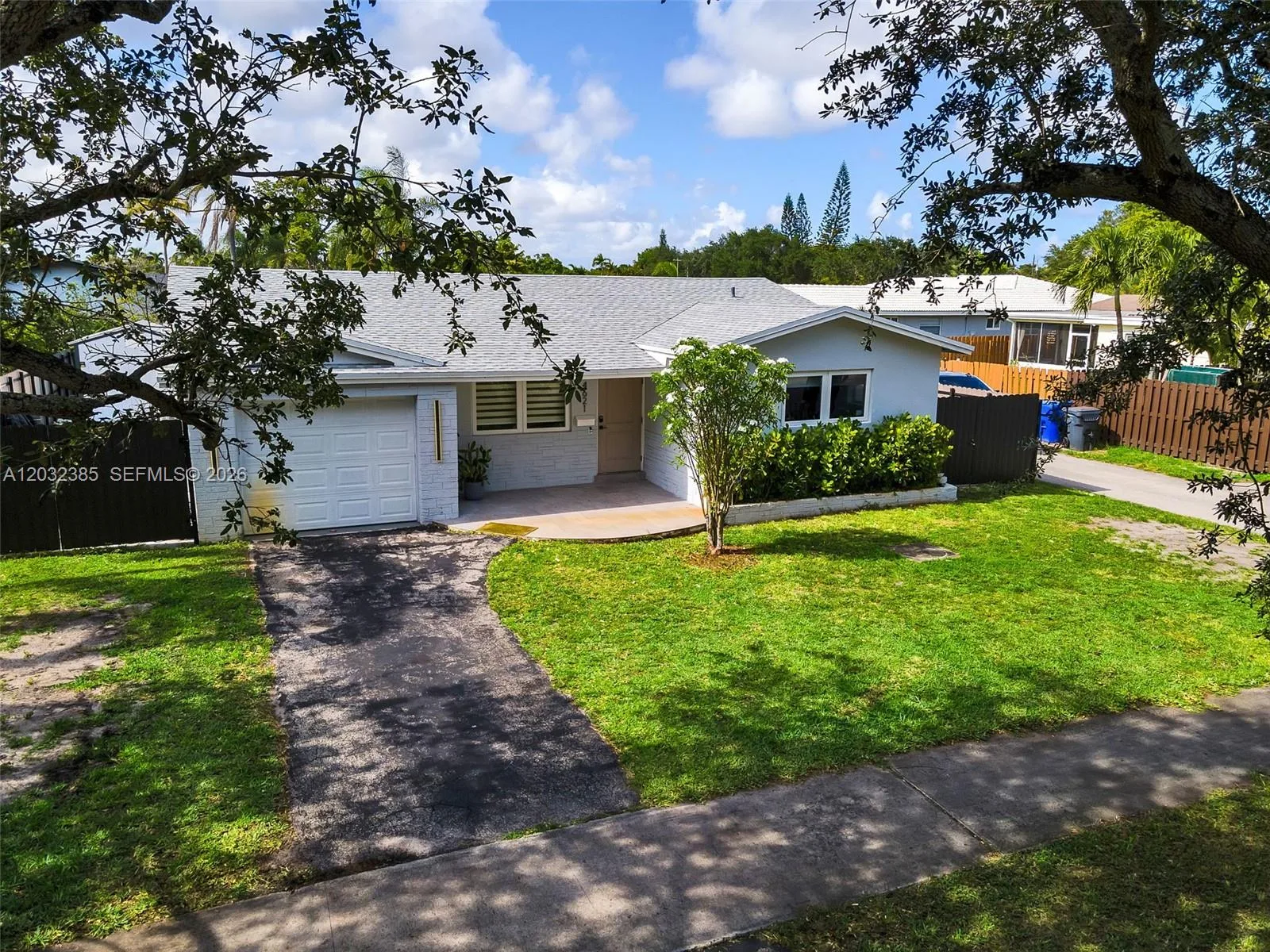 4621 Johnson St, Hollywood, FL 33021