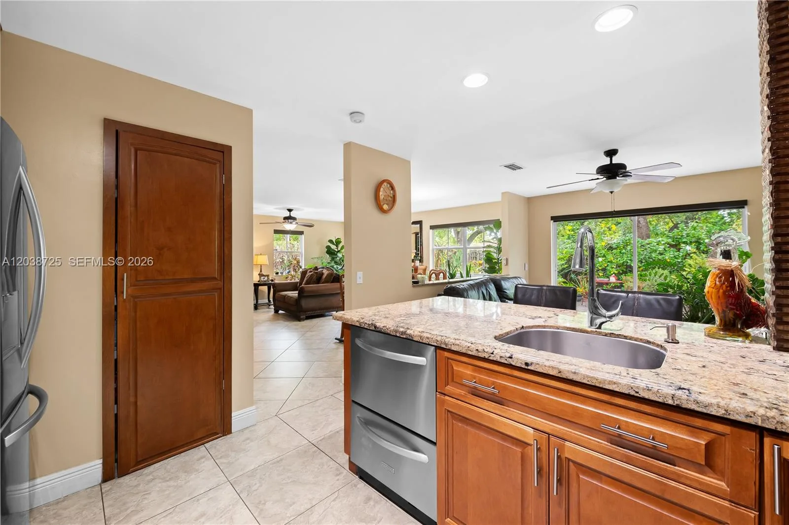 2021 Barcelona Ter, Margate, FL 33063 photo 4
