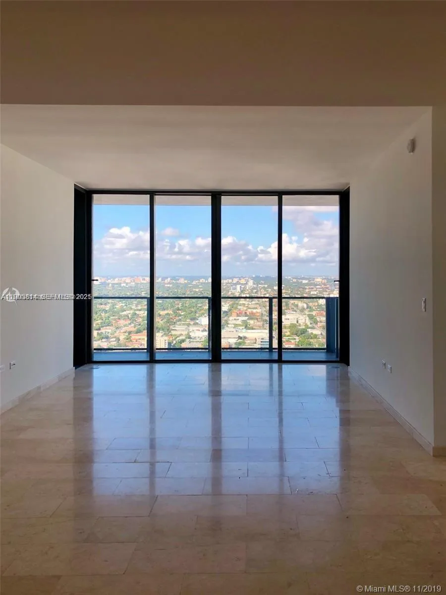 88 SW 7th St # 3610, Miami, FL 33130 photo 3