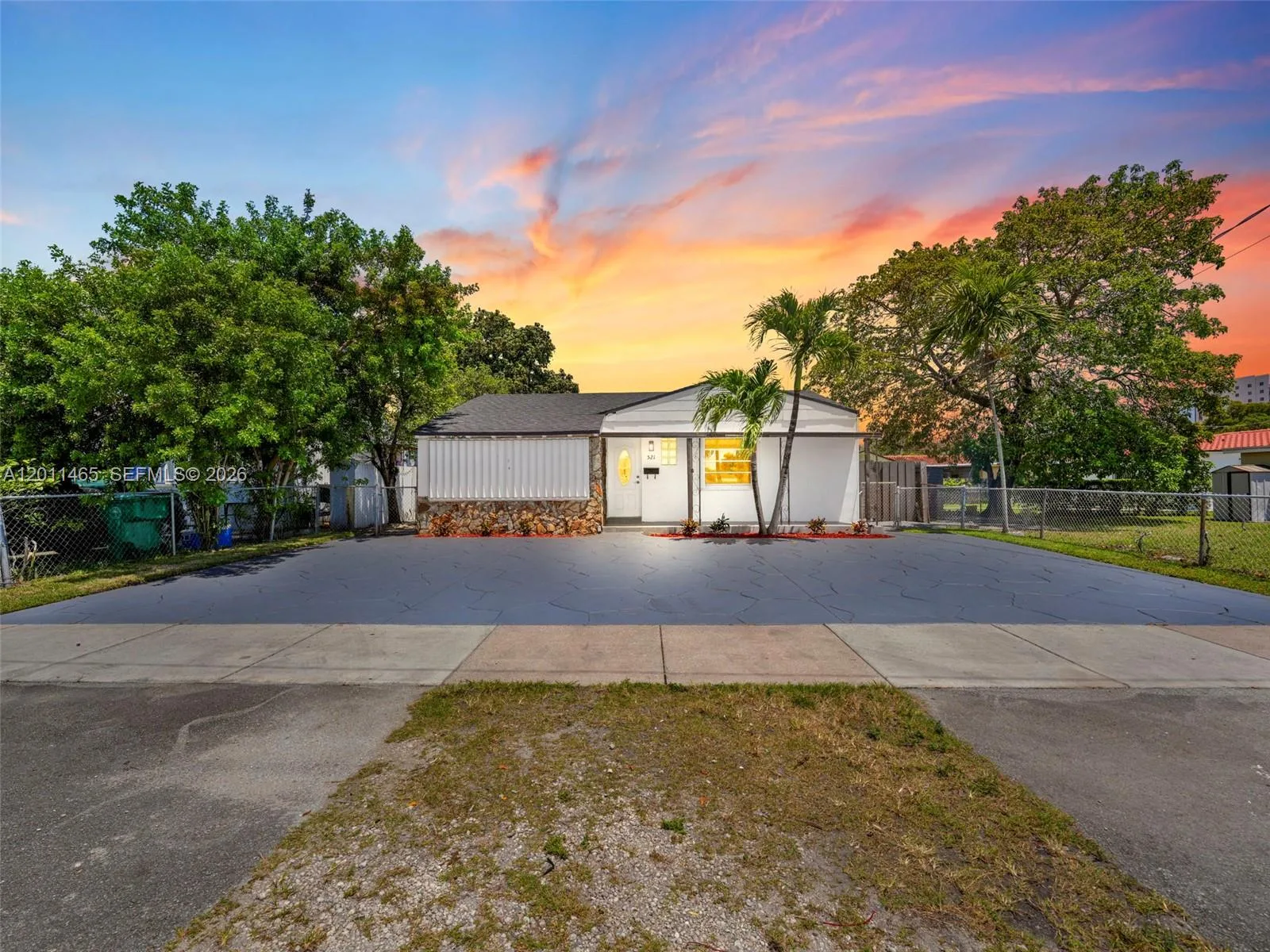 521 SW 64th Ct, Miami, FL 33144