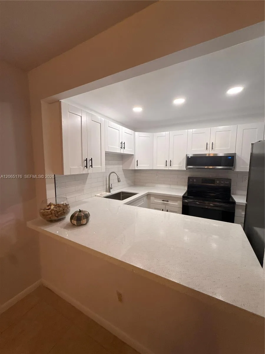 9301 SW 92nd Ave # A102, Miami, FL 33176 photo 6