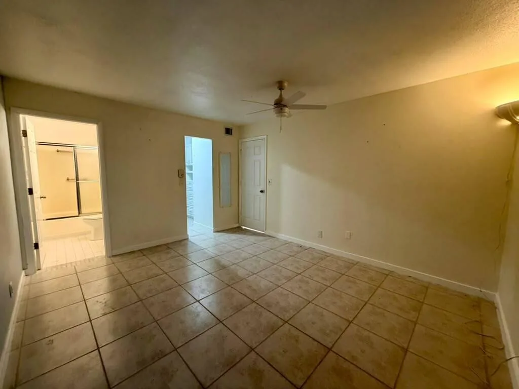 311 GOLDEN RIVER Drive, West Palm Beach, FL 33411 photo 5