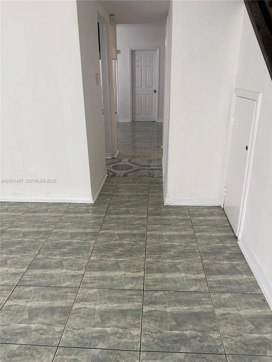 270 NE 142nd St # 14A, Miami, FL 33161 photo 4