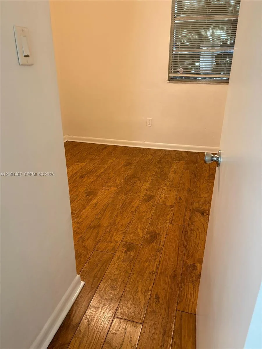 270 NE 142nd St # 14A, Miami, FL 33161 photo 7