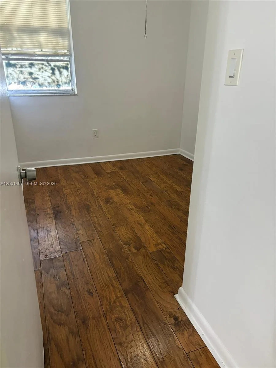 270 NE 142nd St # 14A, Miami, FL 33161 photo 8
