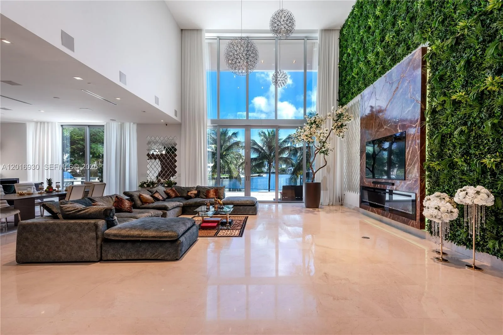400 Tamarind Dr, Hallandale Beach, FL 33009 photo 13