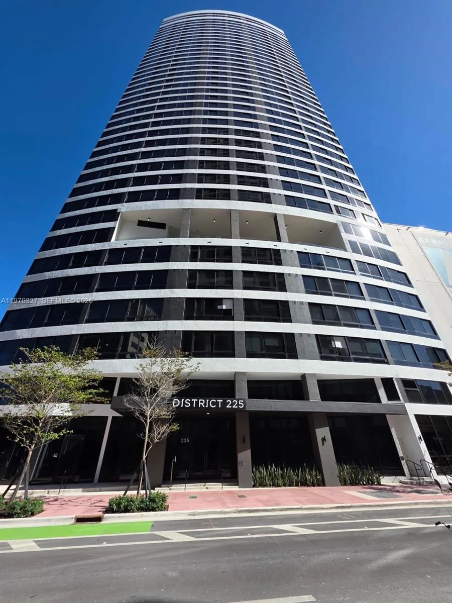 225 N Miami Ave # 804, Miami, FL 33128