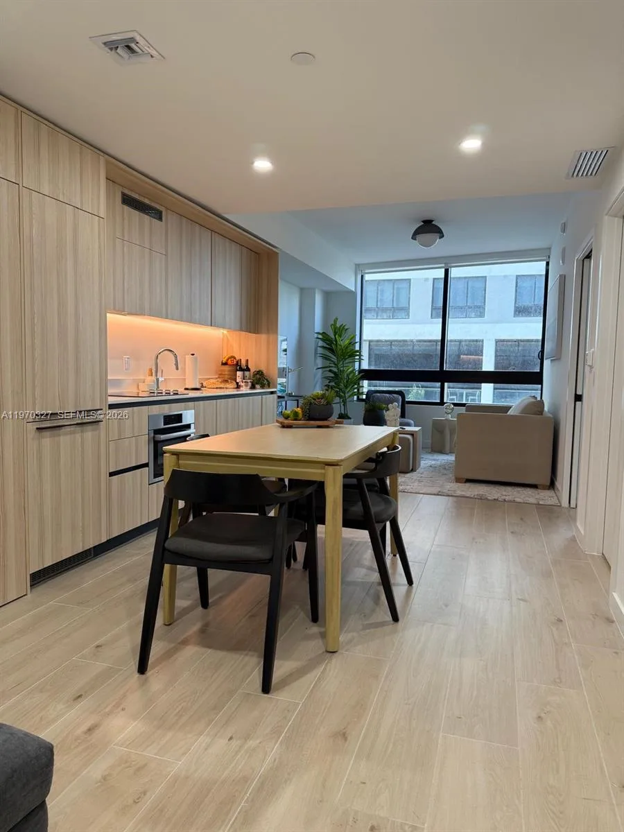 225 N Miami Ave # 804, Miami, FL 33128 photo 5