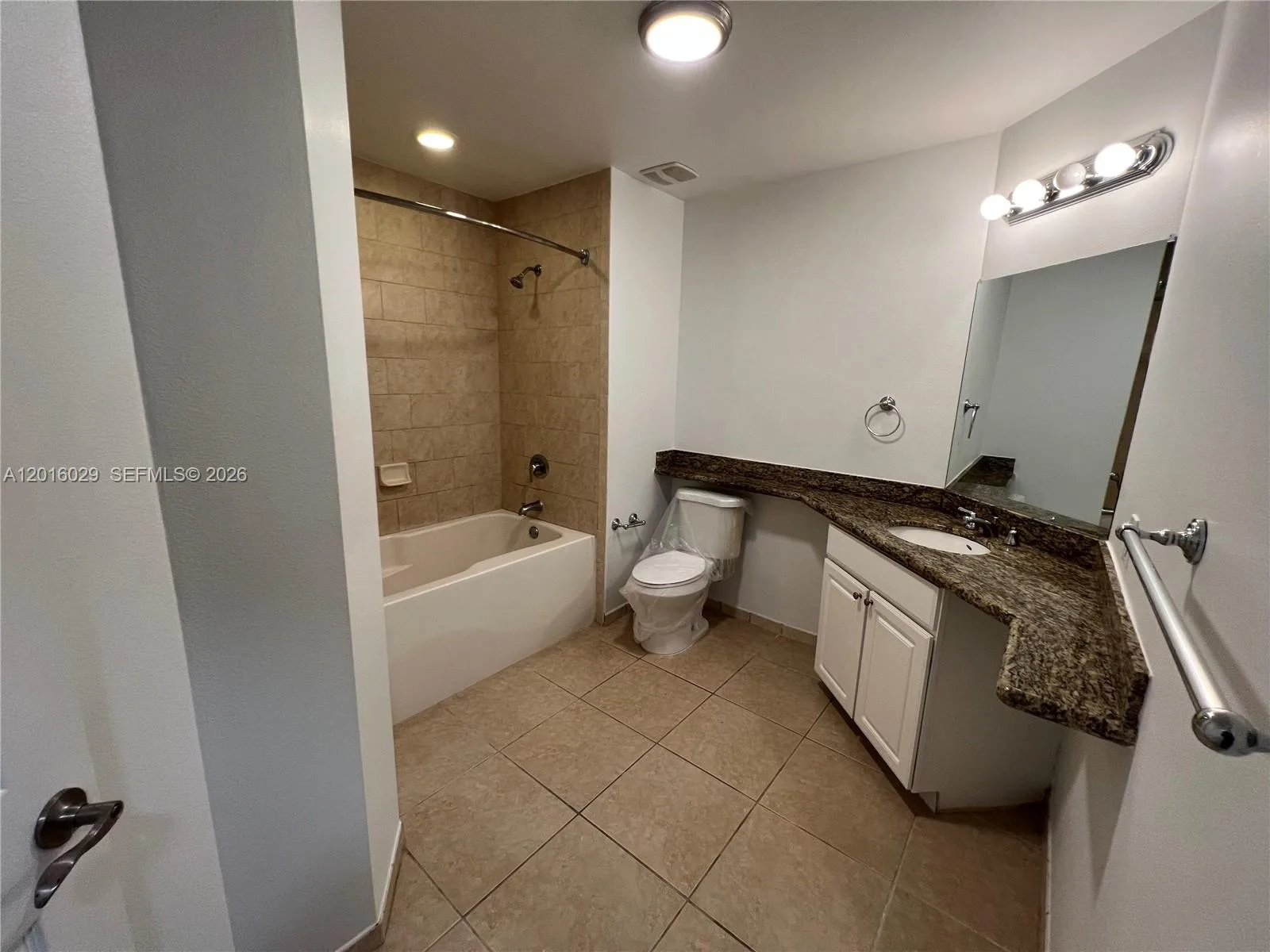 3001 NE 185th St # 122, Aventura, FL 33180 photo 4