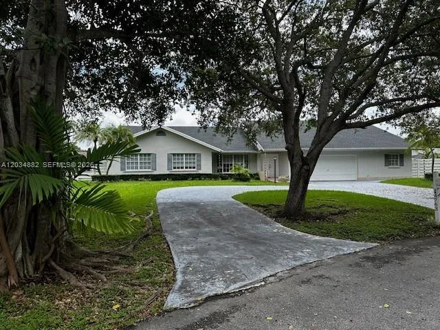 14763 SW 152nd Pl, Miami, FL 33196
