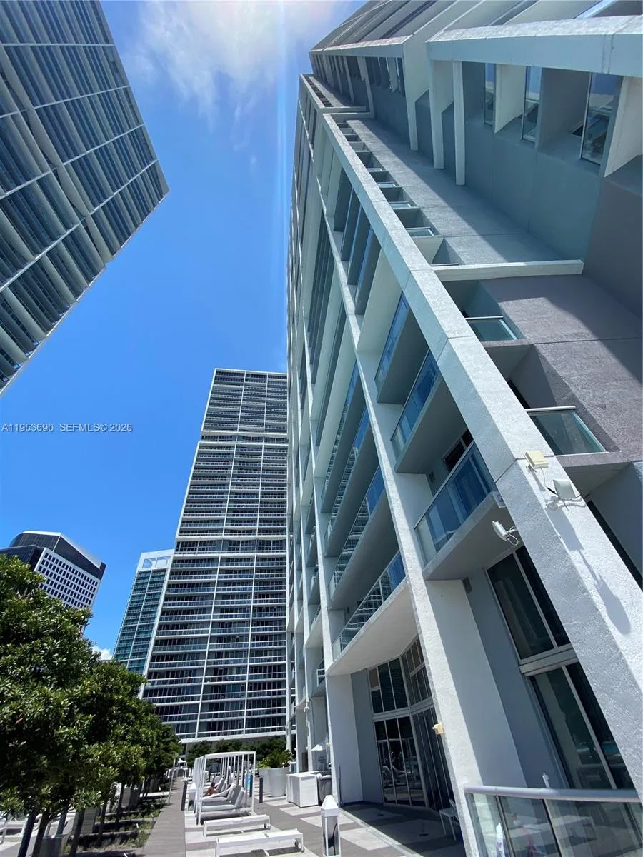 465 Brickell Ave # 3004, Miami, FL 33131
