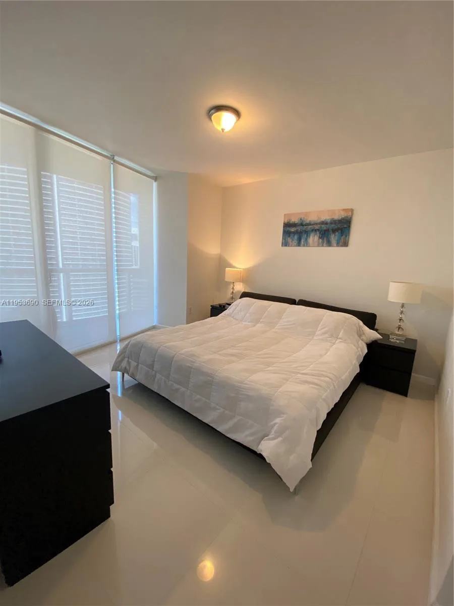 465 Brickell Ave # 3004, Miami, FL 33131 photo 9
