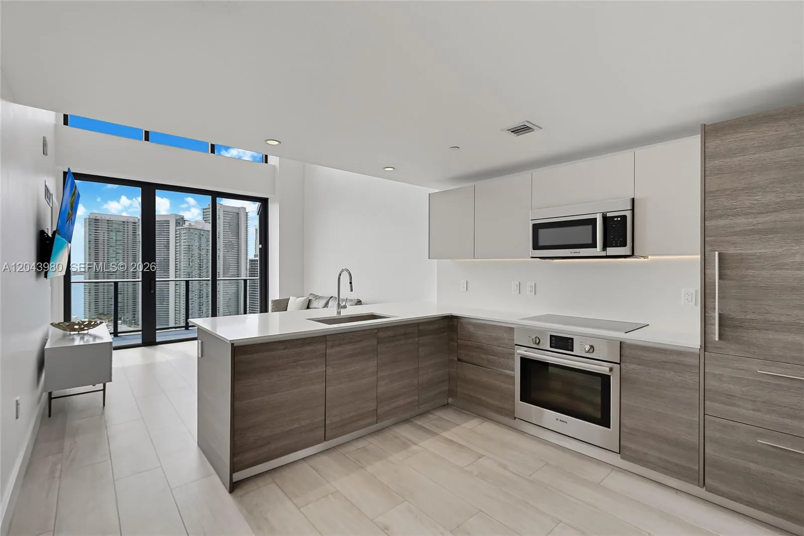 121 NE 34th St # PH3206, Miami, FL 33137 photo 5