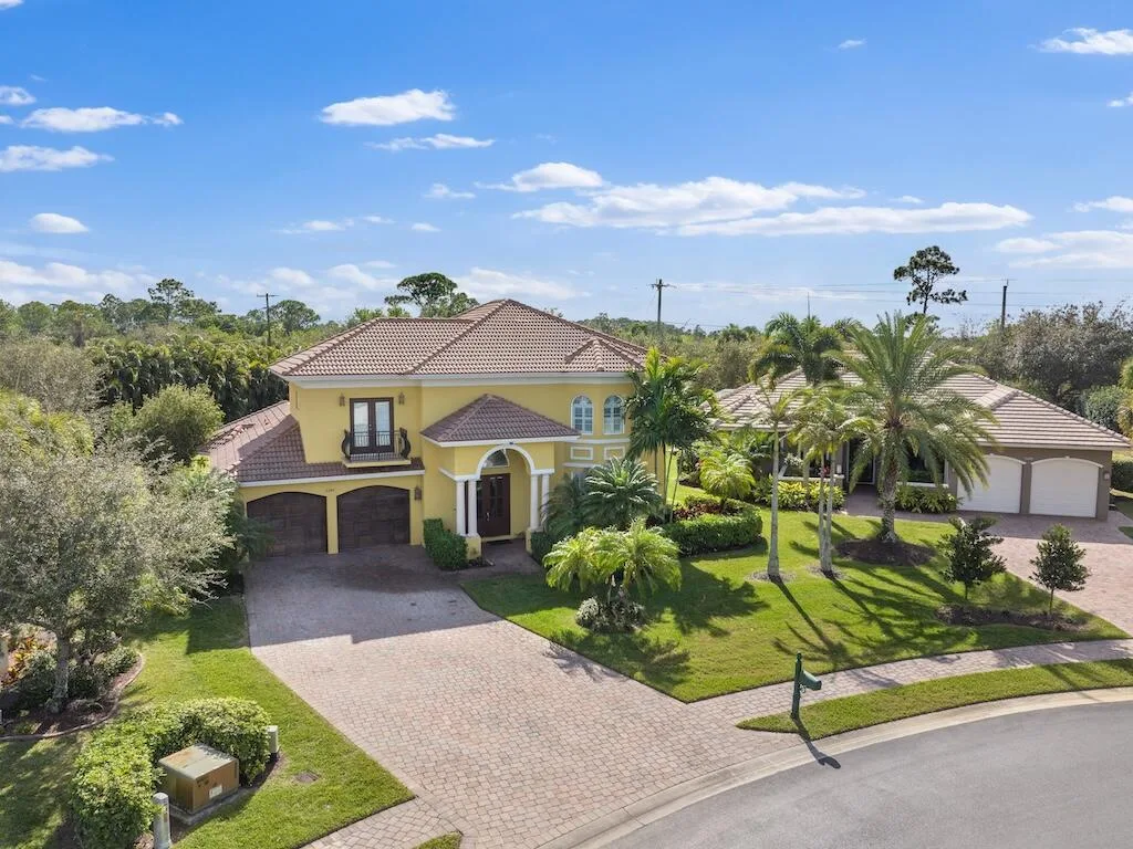 6140 55th Avenue, Vero Beach, FL 32967