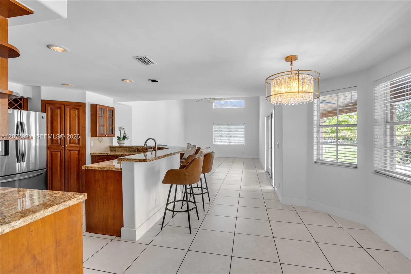 950 NW 197th Ter, Pembroke Pines, FL 33029 photo 12