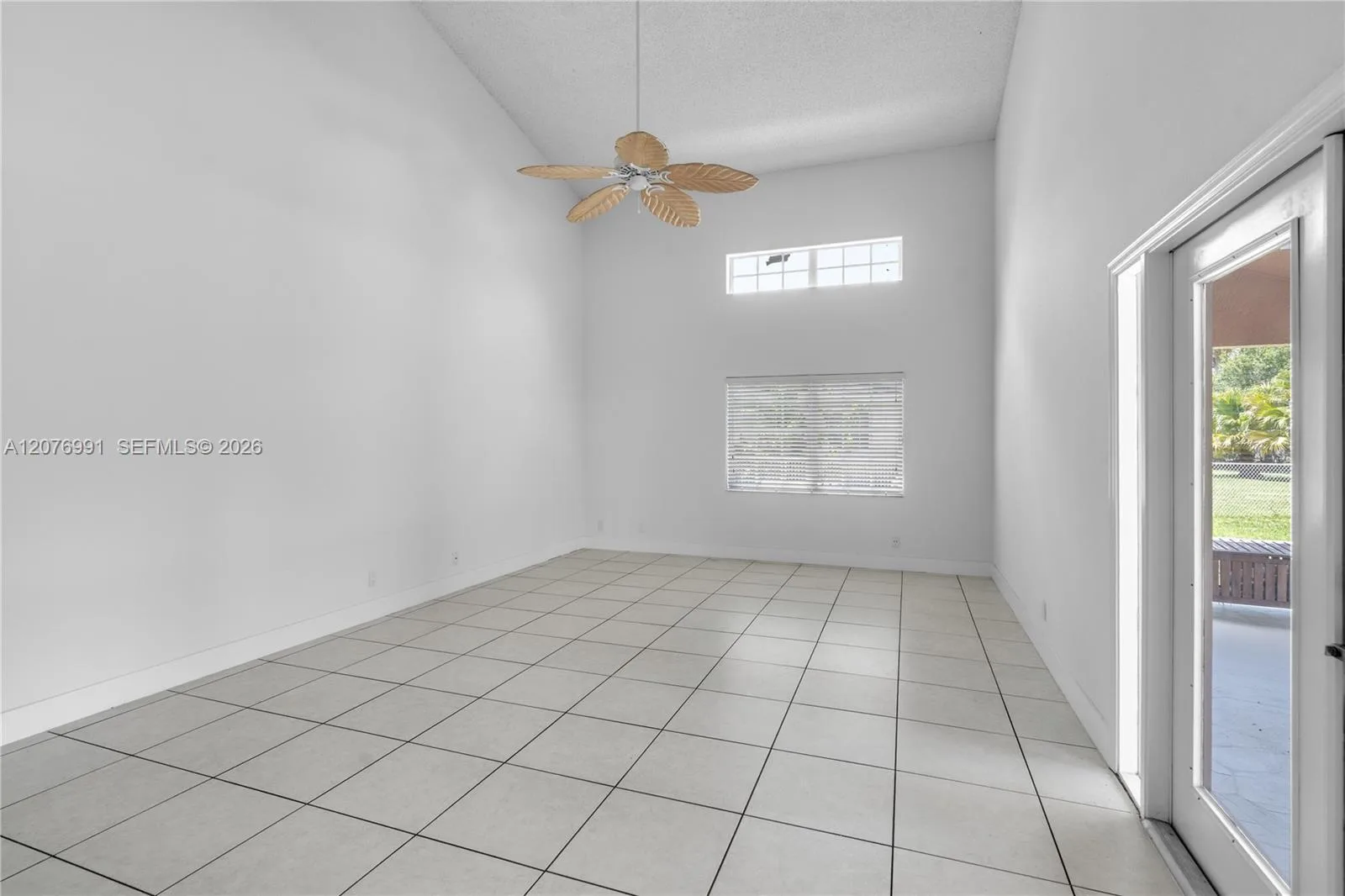 950 NW 197th Ter, Pembroke Pines, FL 33029 photo 9