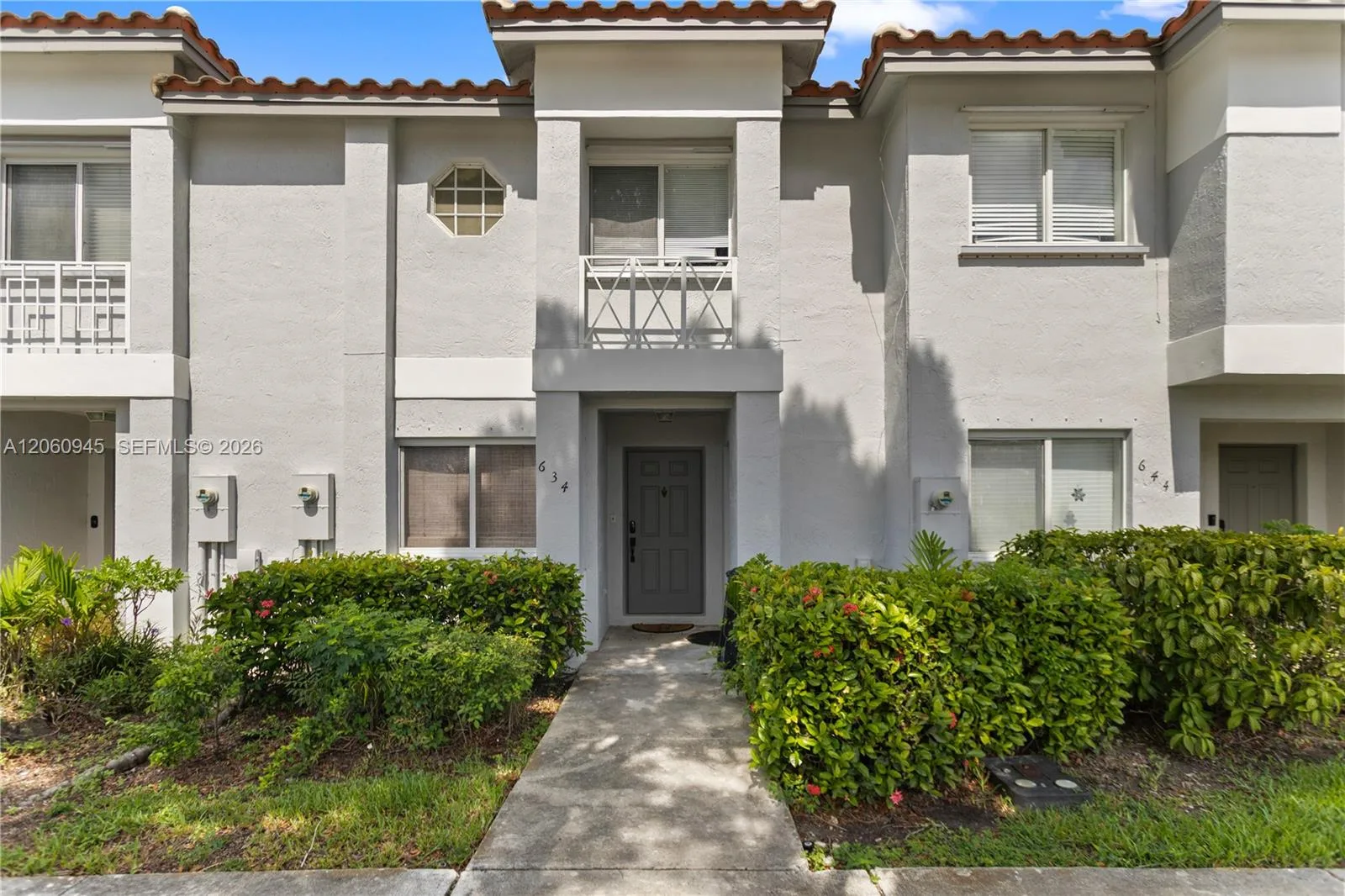 634 NW 208th Dr, Pembroke Pines, FL 33029 photo 3