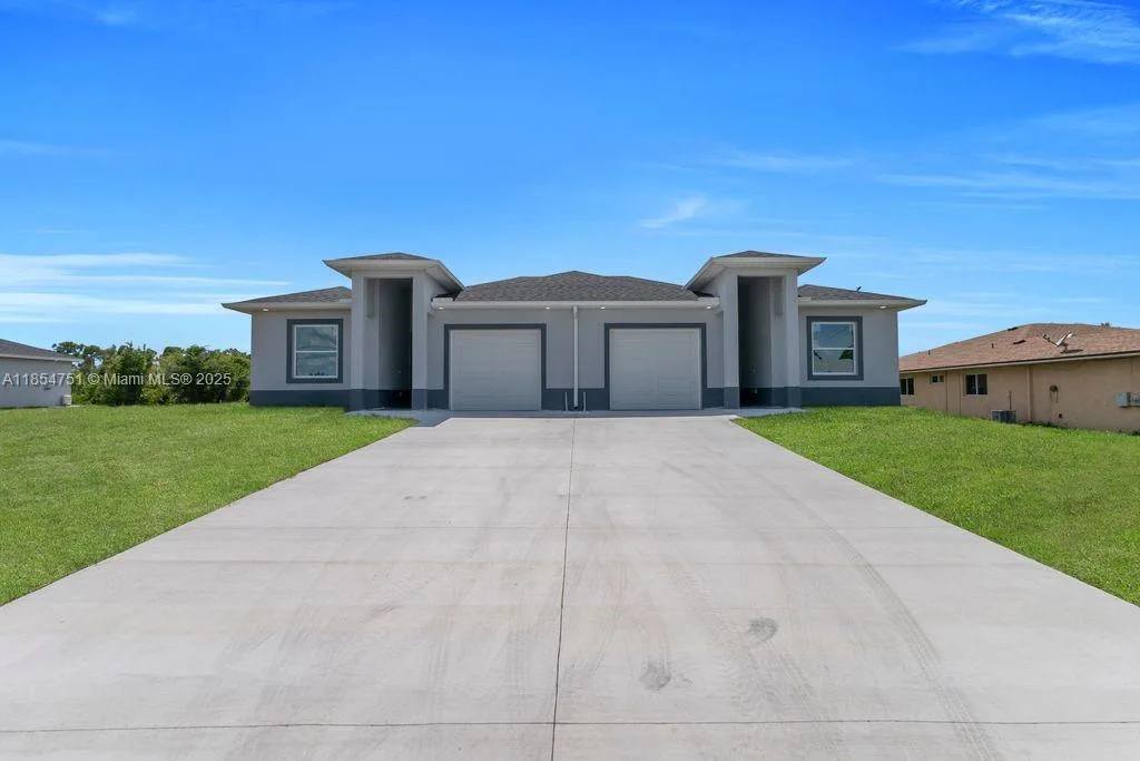 724/726 Jack Ave S, Lehigh Acres, FL 33973 photo 2