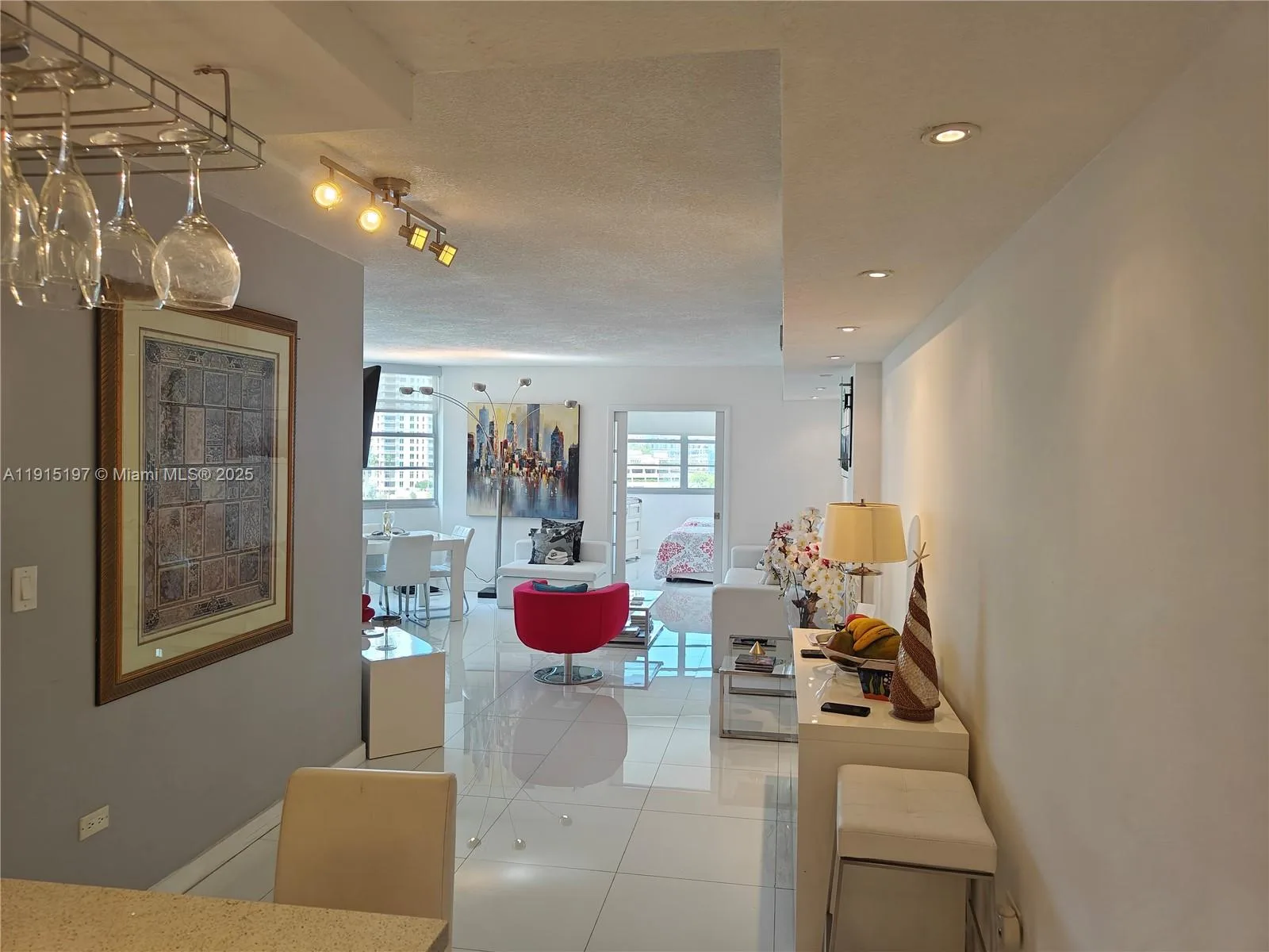 801 Brickell Bay Dr # 671, Miami, FL 33131 photo 4