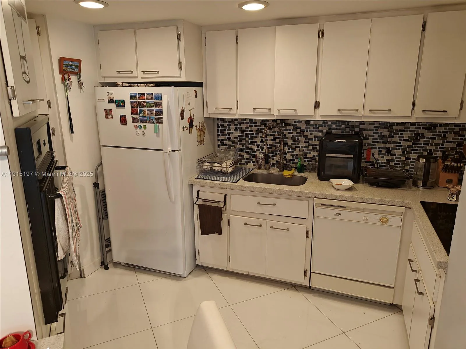 801 Brickell Bay Dr # 671, Miami, FL 33131 photo 6