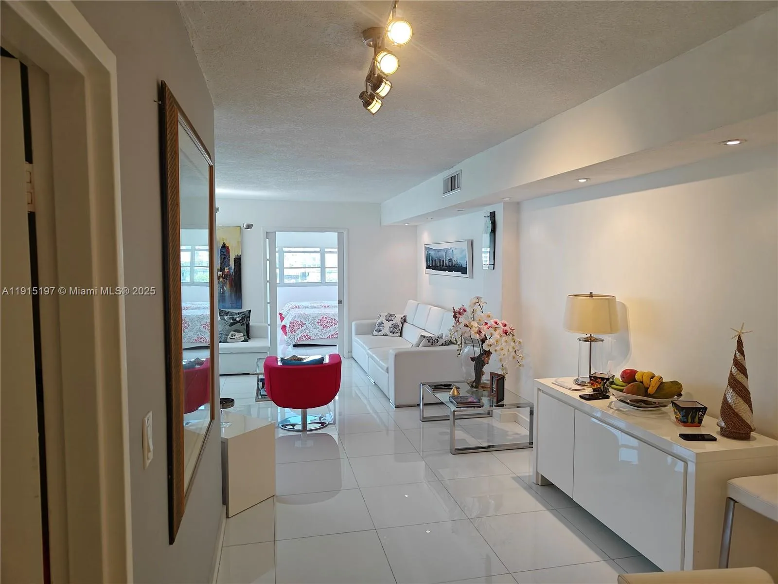 801 Brickell Bay Dr # 671, Miami, FL 33131 photo 9