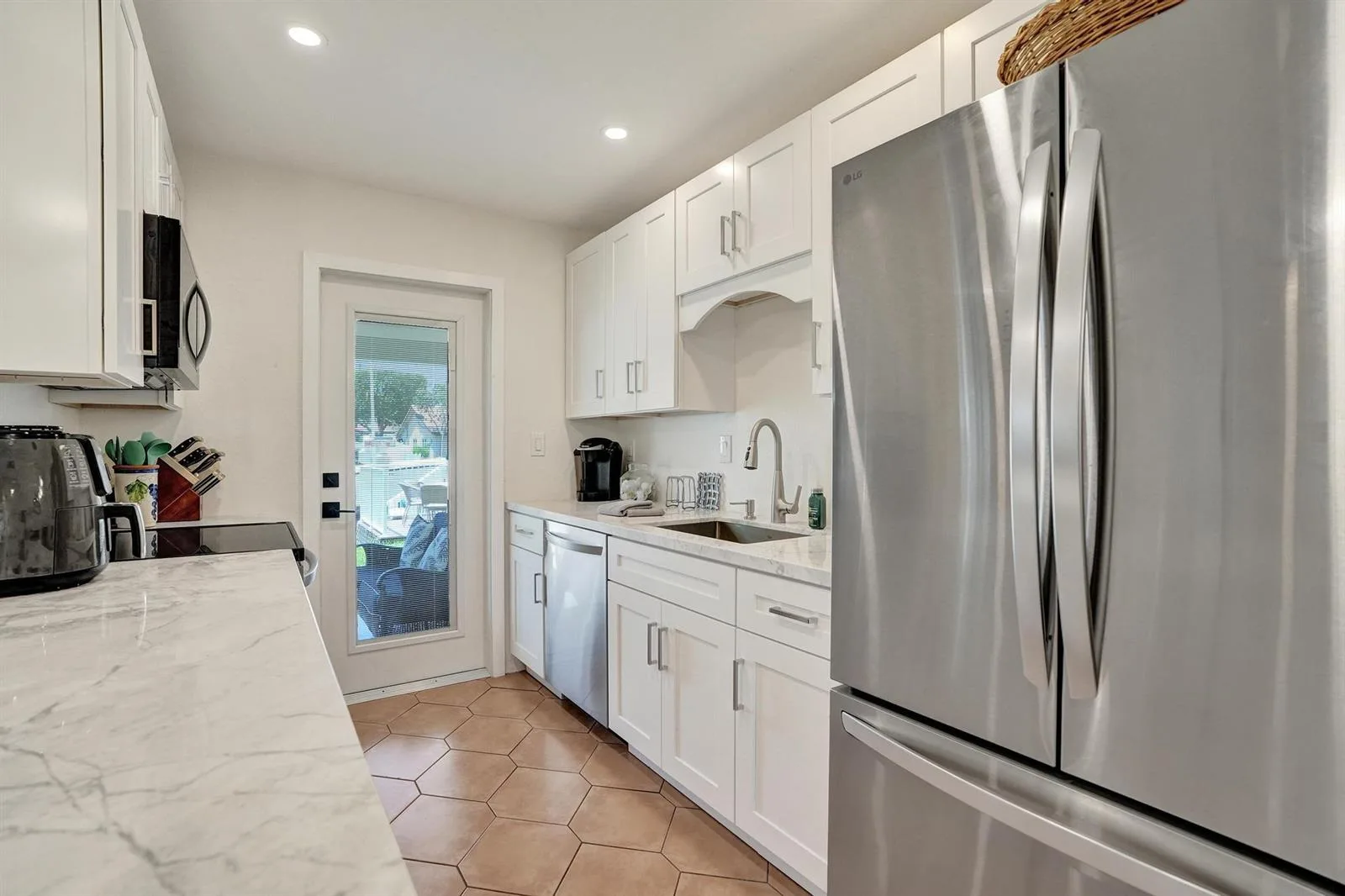 2866 NE 30th Street # 4, Fort Lauderdale, FL 33306 photo 12