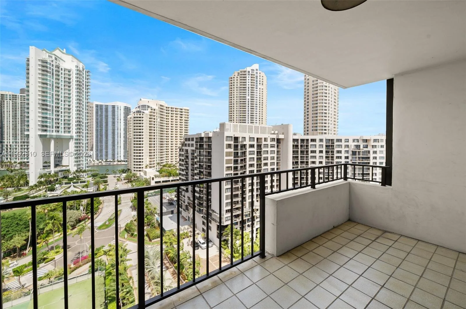 520 Brickell Key Dr # A1712, Miami, FL 33131