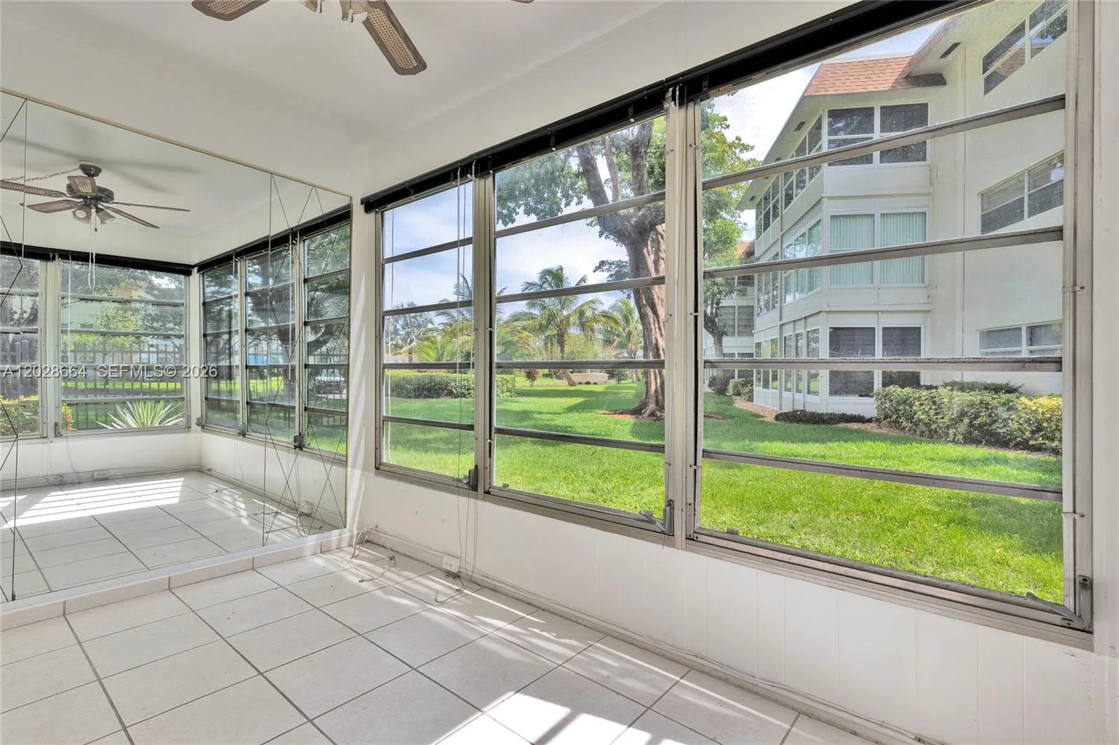 4805 NW 35th St # 416, Lauderdale Lakes, FL 33319 photo 5