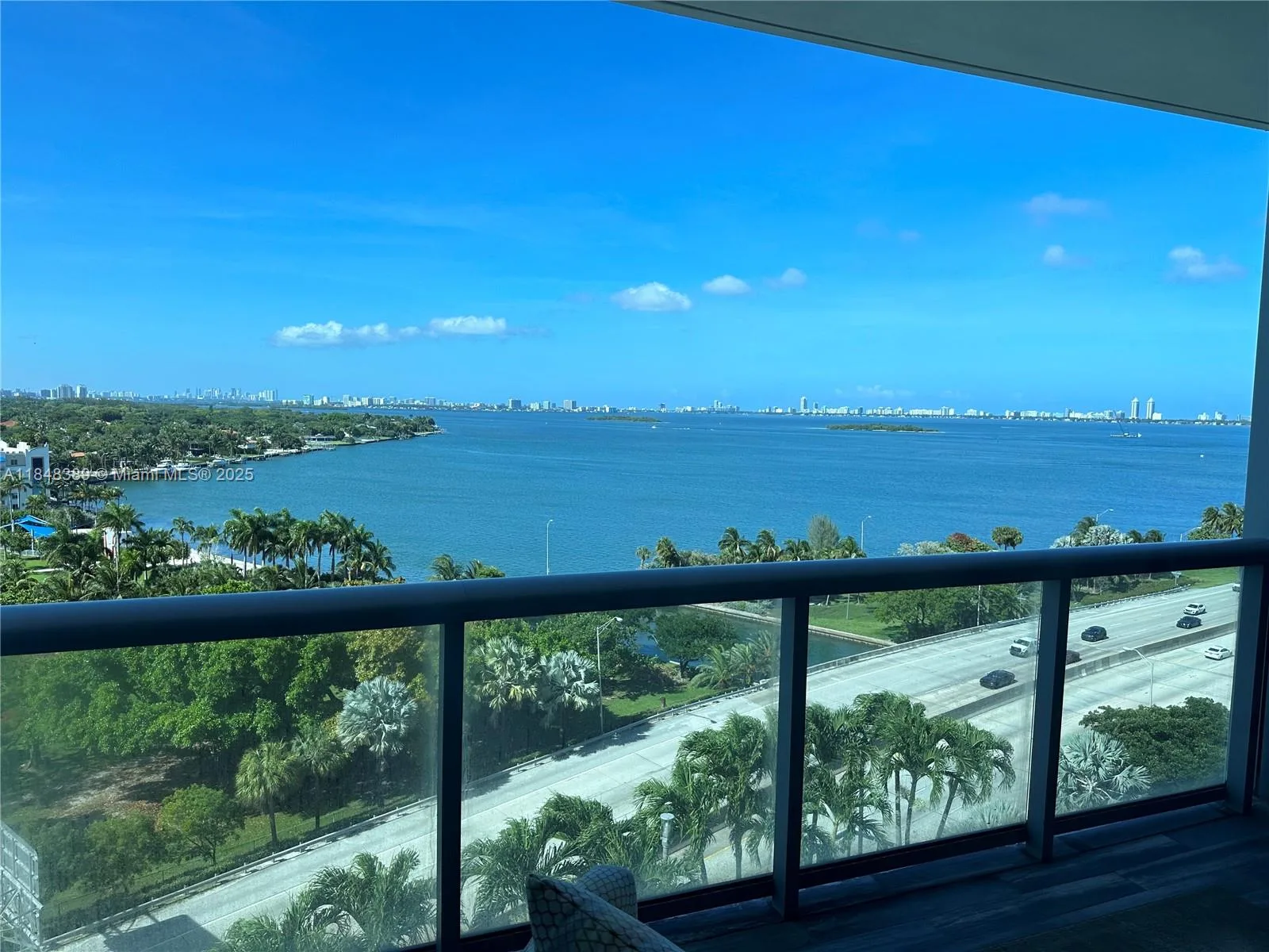 601 NE 36th St # 1009, Miami, FL 33137 photo 4