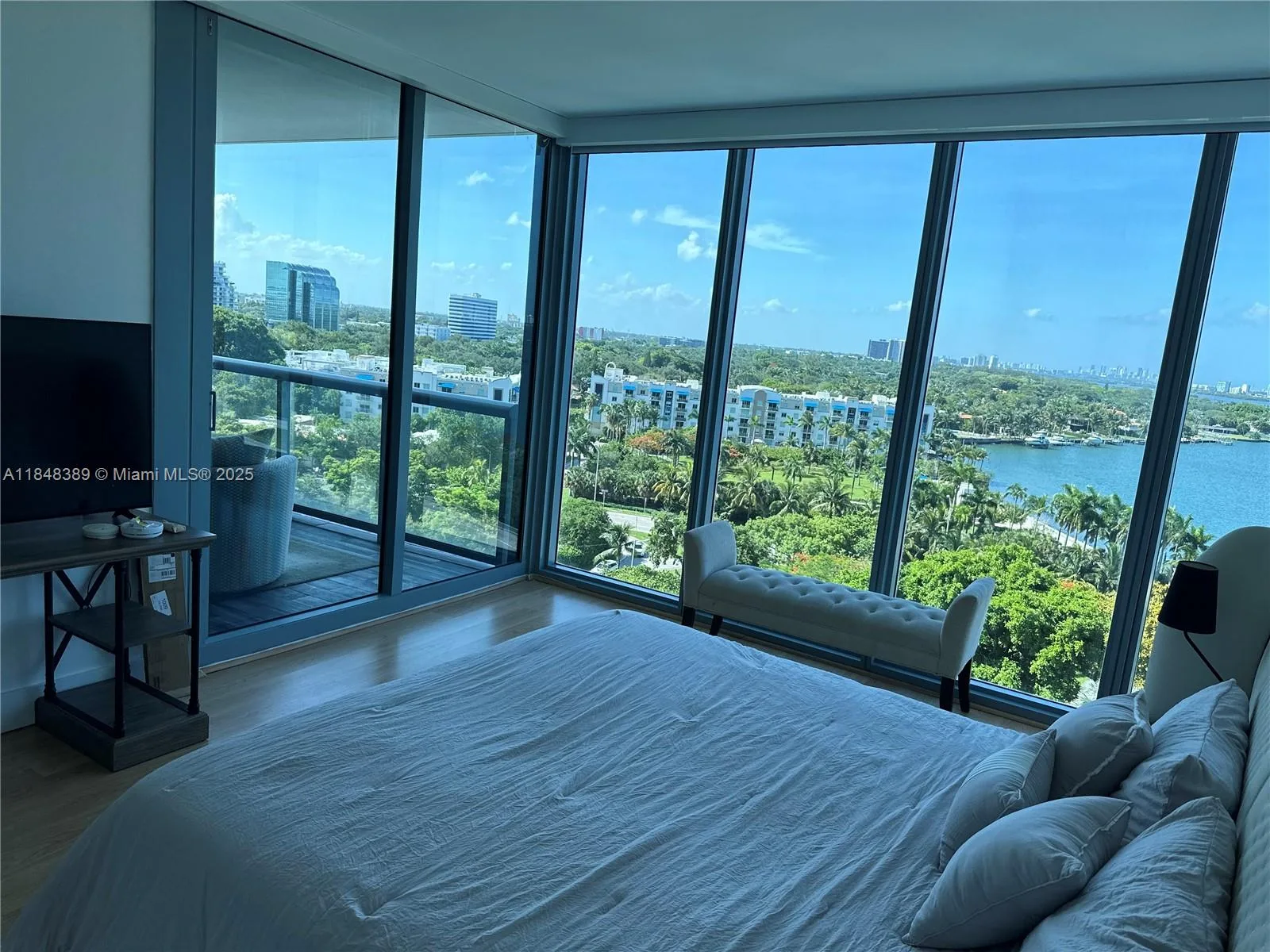 601 NE 36th St # 1009, Miami, FL 33137 photo 8