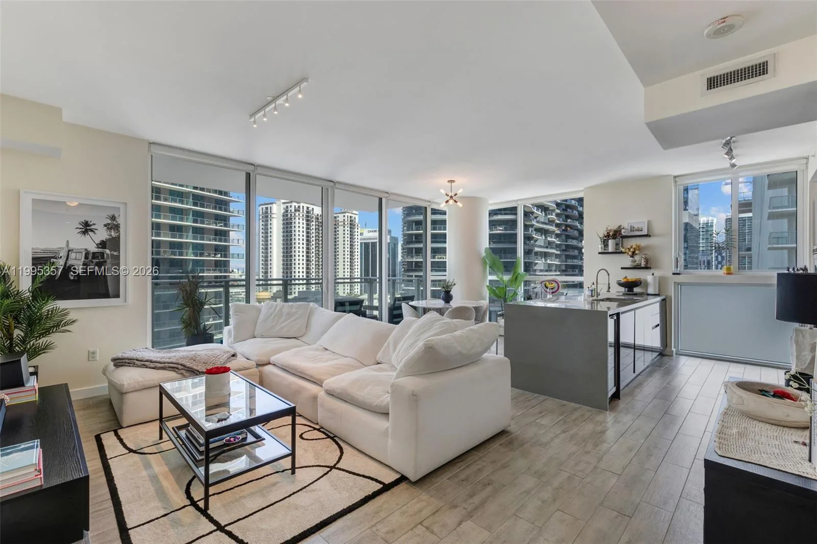 1080 Brickell Ave # 1909, Miami, FL 33131