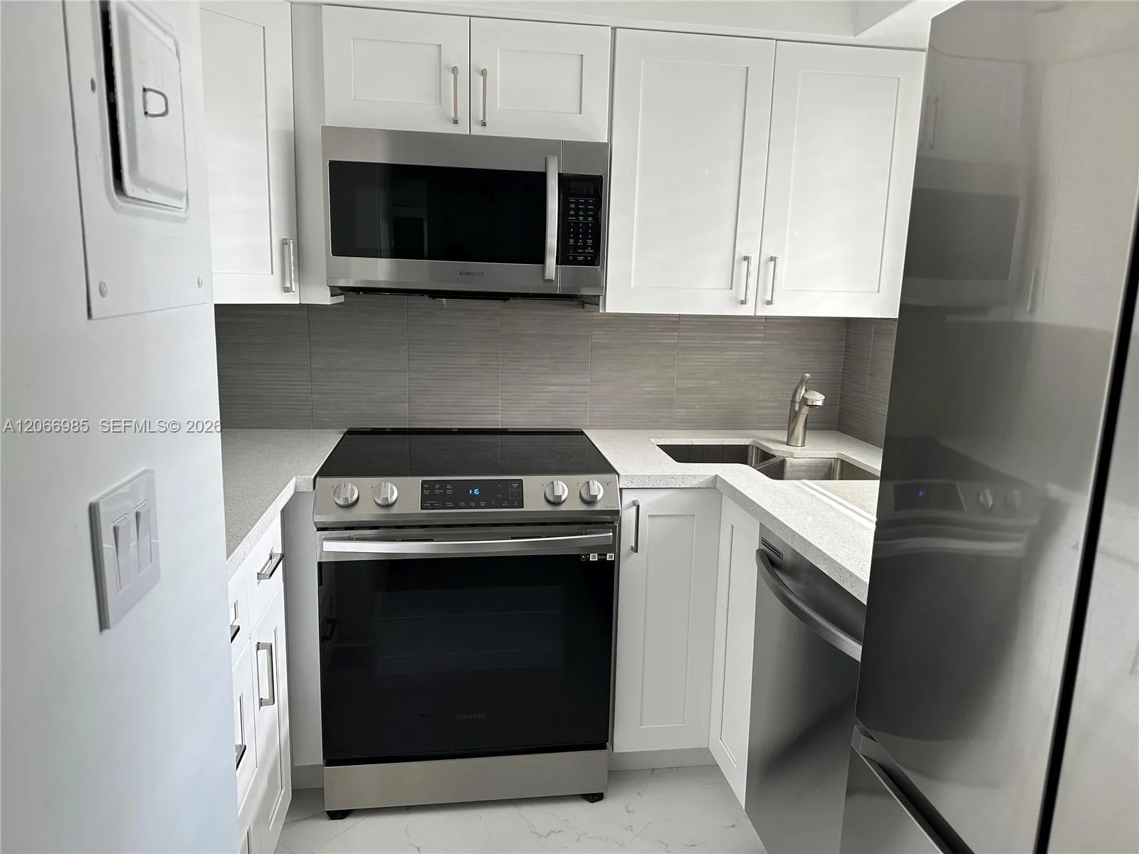 1333 E Hallandale Beach Blvd # 423, Hallandale Beach, FL 33009 photo 3