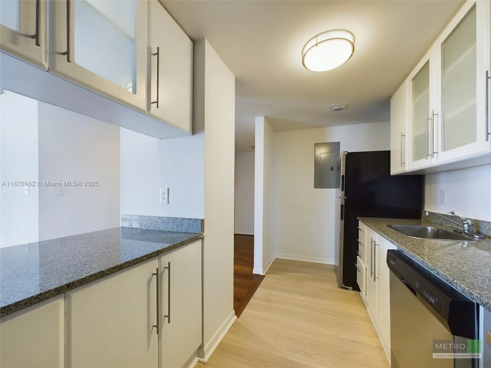 275 NE 18th St # 2007, Miami, FL 33132 photo 12