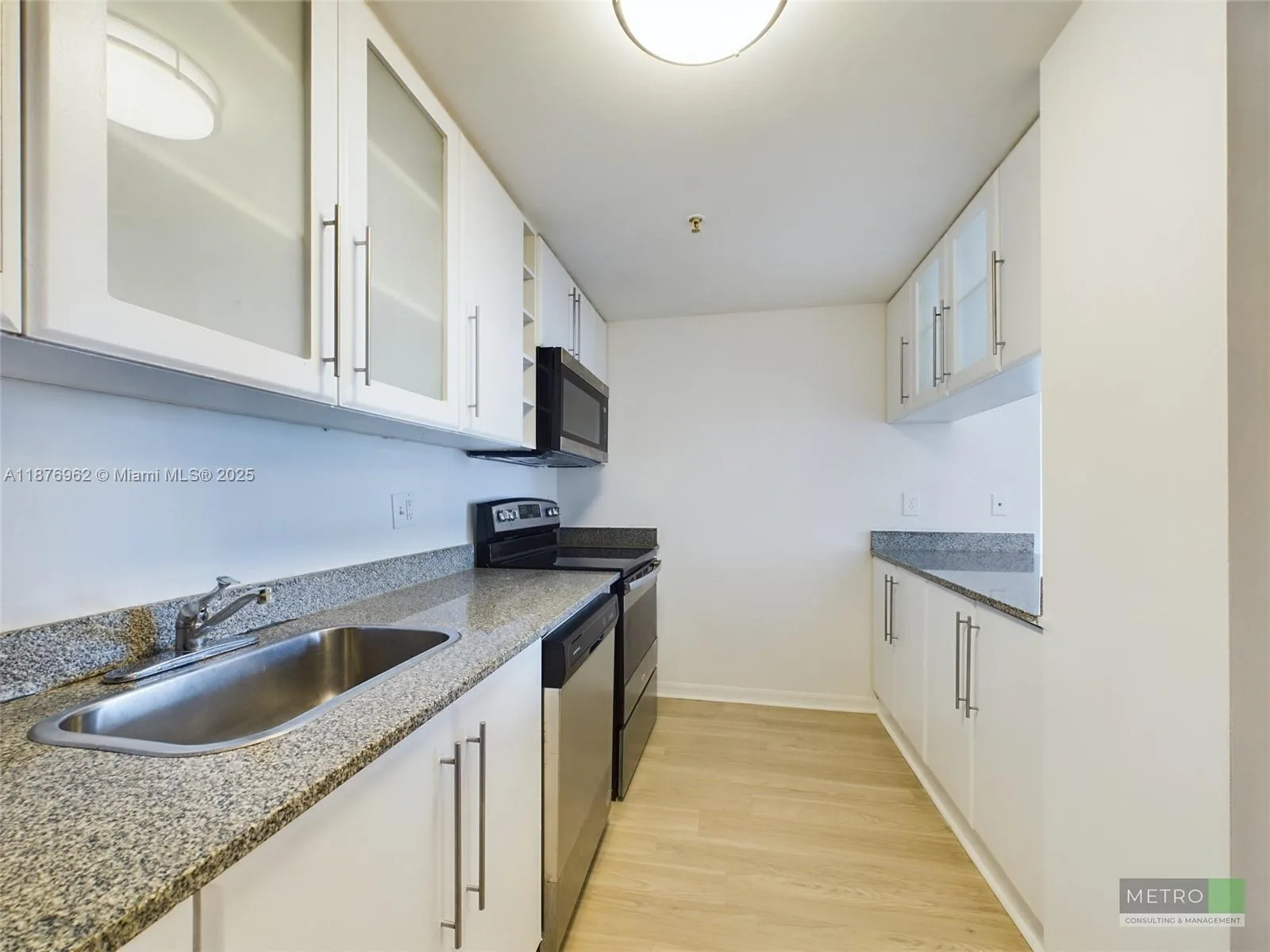 275 NE 18th St # 2007, Miami, FL 33132 photo 13