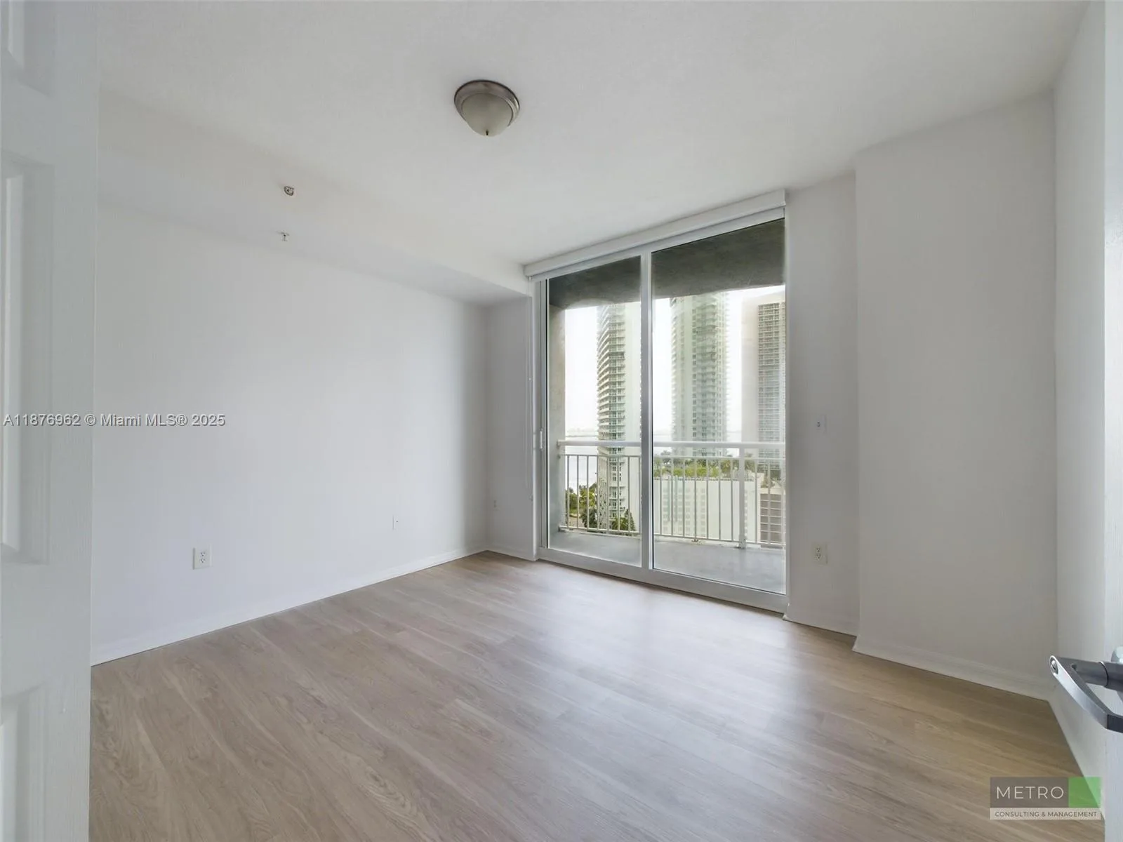 275 NE 18th St # 2007, Miami, FL 33132 photo 6