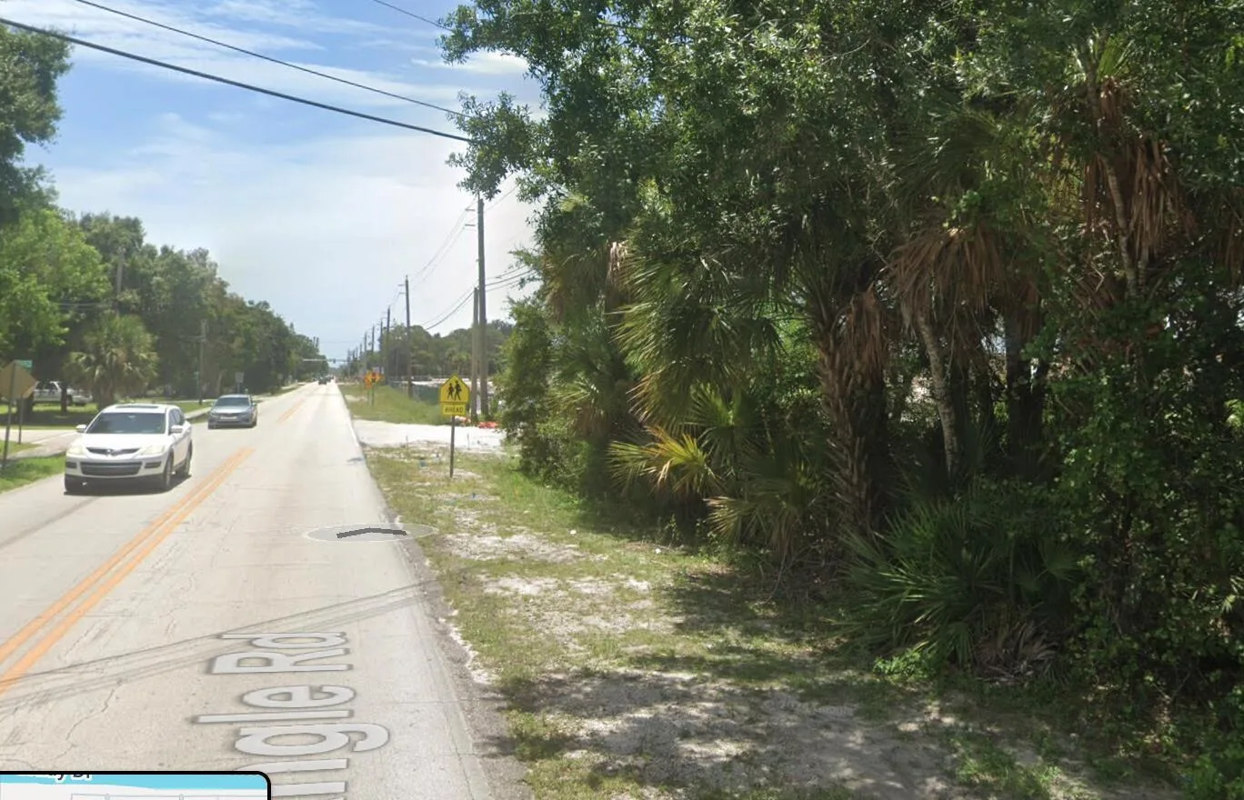2001 N 51st Court, Fort Pierce, FL 34947 photo 3