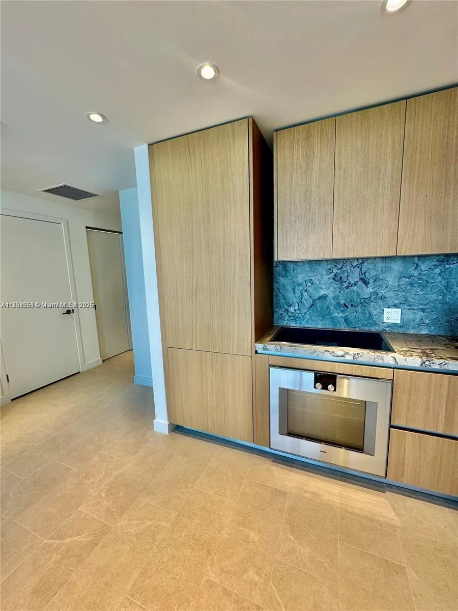 500 ALTON RD # 1708, Miami Beach, FL 33139 photo 8