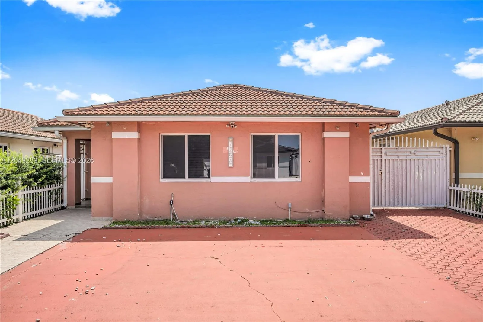 7256 W 34th Ln, Hialeah, FL 33018 photo 2