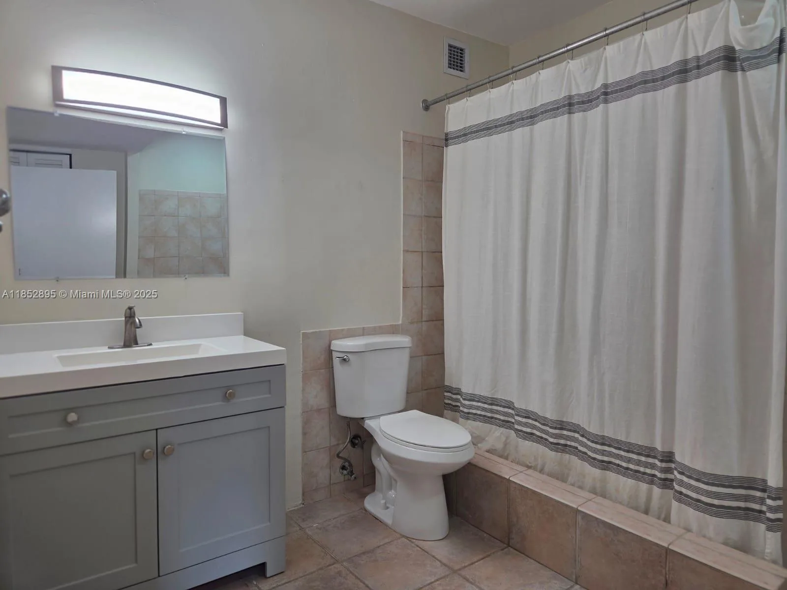 2451 Brickell Ave # 18U, Miami, FL 33129 photo 5