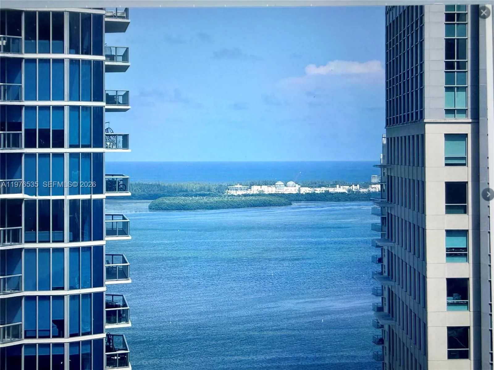 1060 Brickell Ave # 3205, Miami, FL 33131