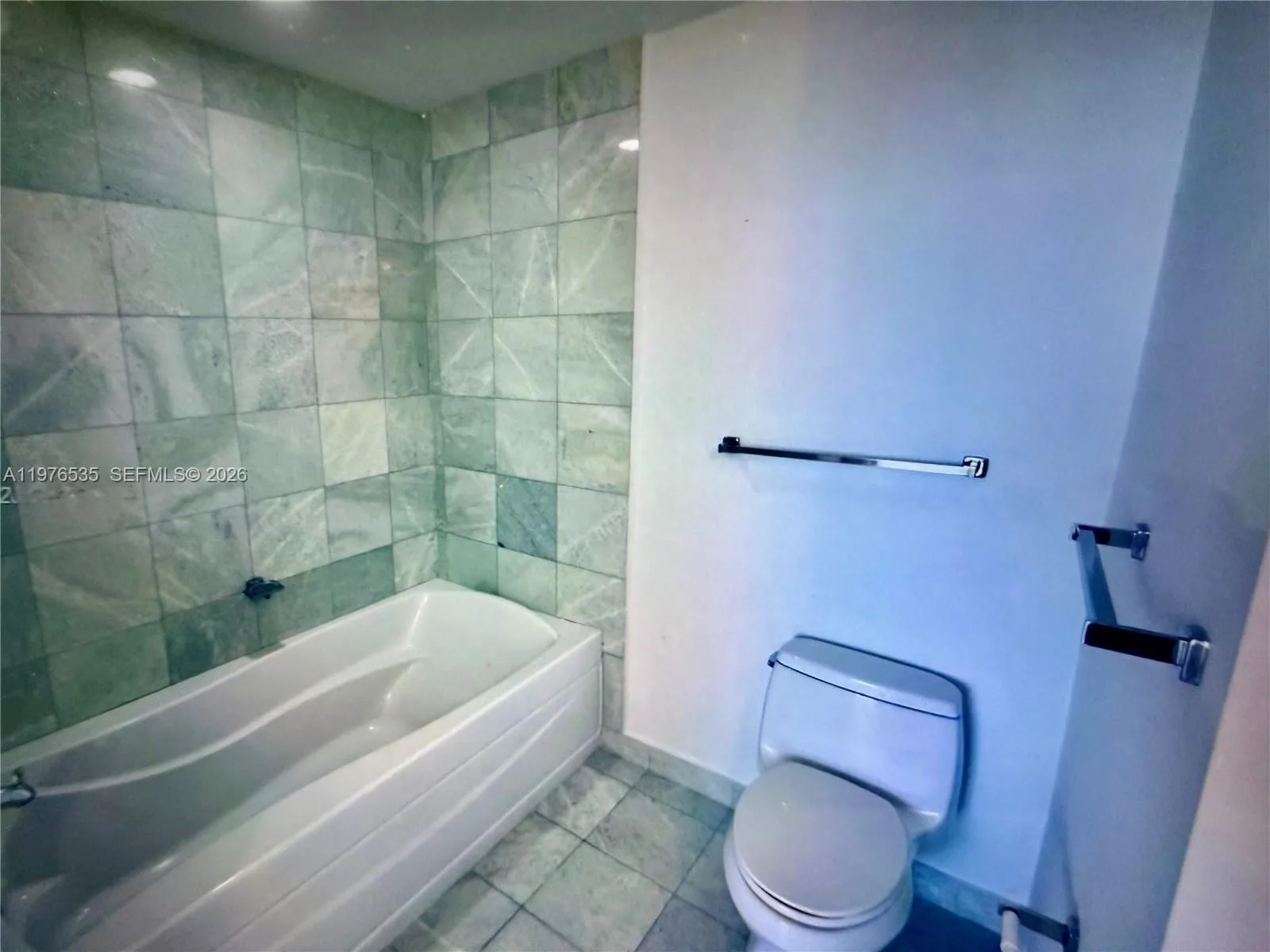 1060 Brickell Ave # 3205, Miami, FL 33131 photo 5