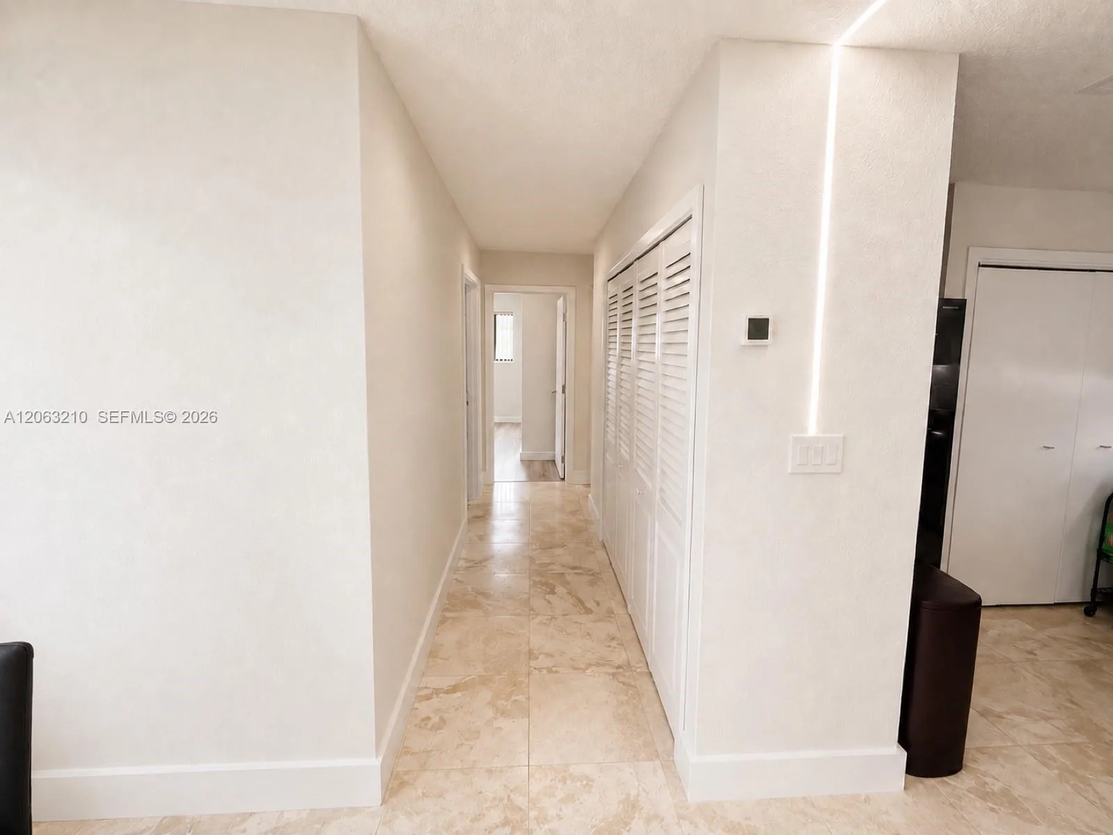 18150 NW 82nd Ave, Hialeah, FL 33015 photo 12
