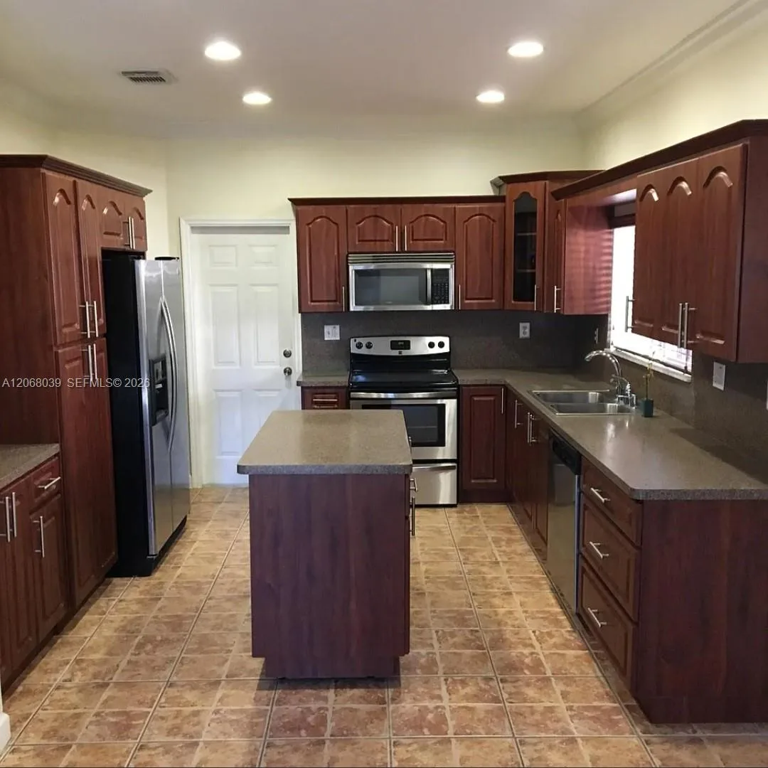 13471 SW 288th Ter, Homestead, FL 33033 photo 2