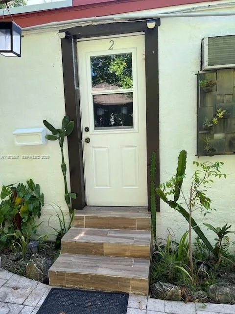 410 NW 31st St, Miami, FL 33127 photo 10