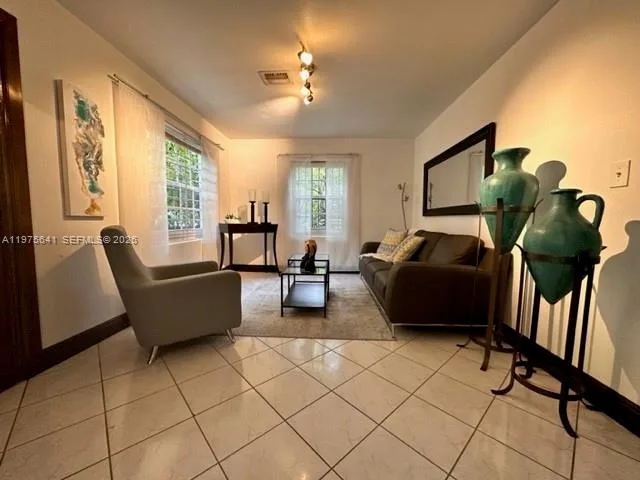 410 NW 31st St, Miami, FL 33127 photo 7