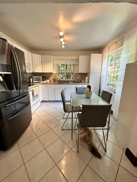 410 NW 31st St, Miami, FL 33127 photo 8
