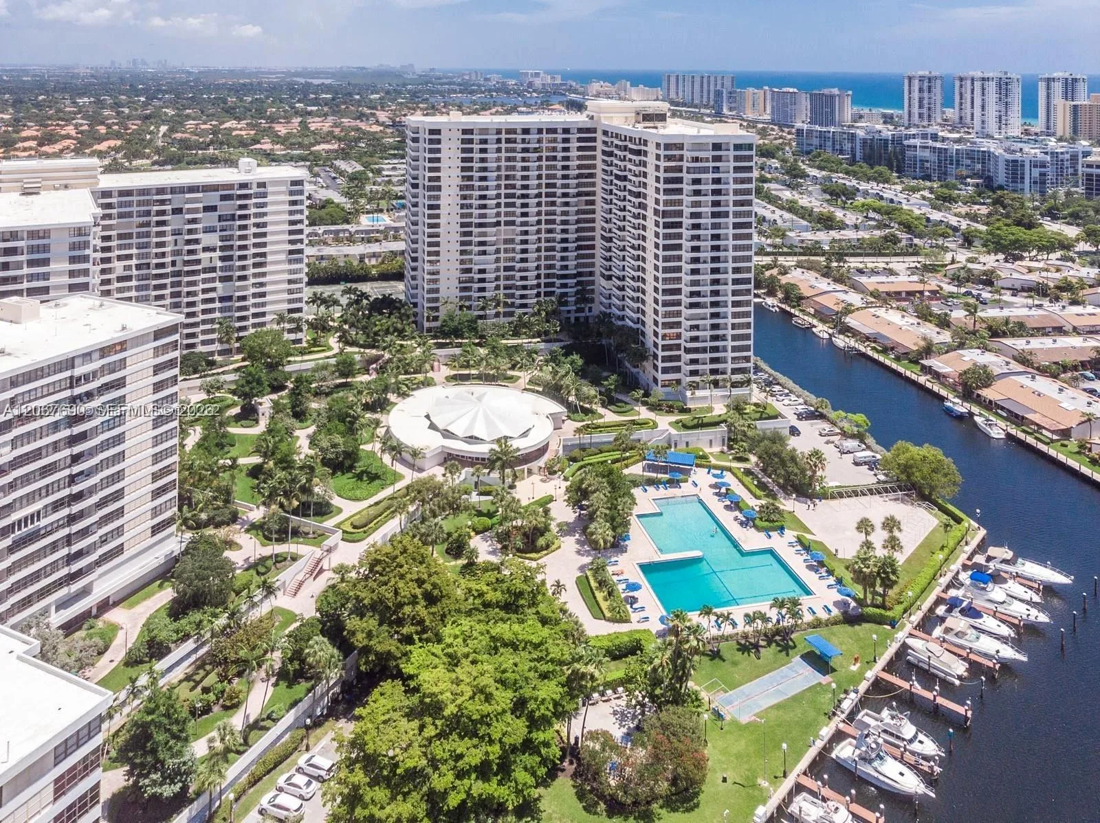 600 Three Islands Blvd # 1113, Hallandale Beach, FL 33009 photo 2