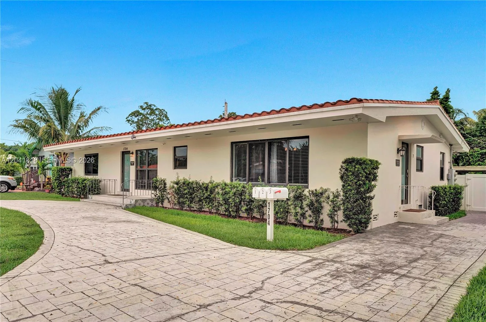 1704 Rodman St, Hollywood, FL 33020
