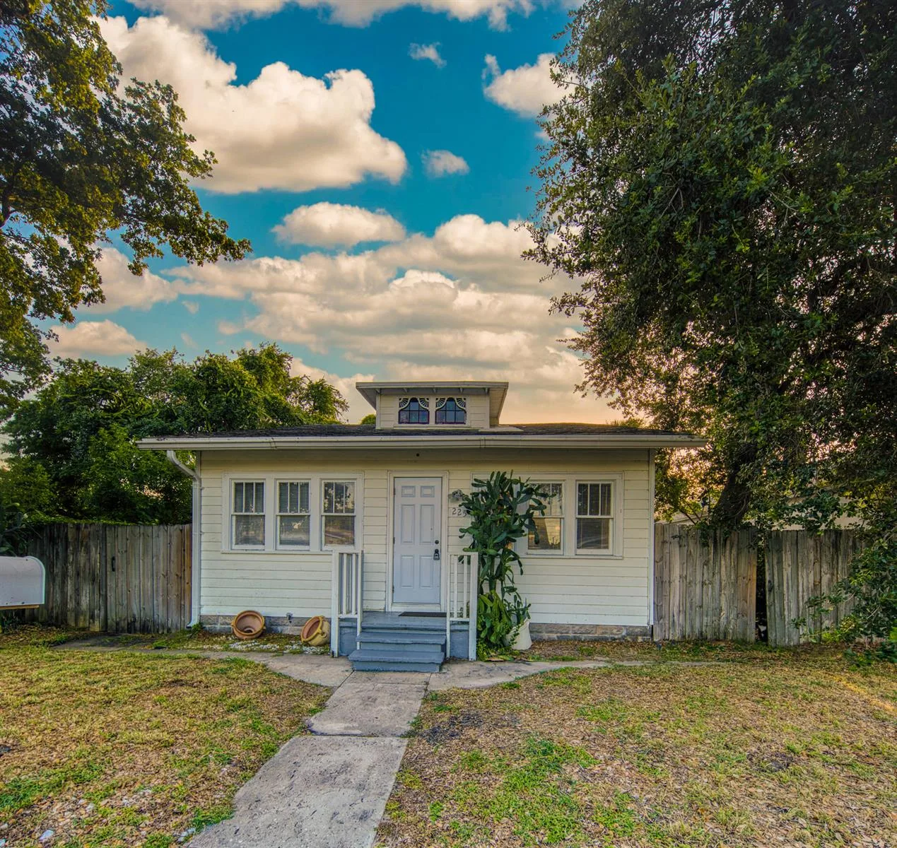 225 S K Street # Main, FL 33460